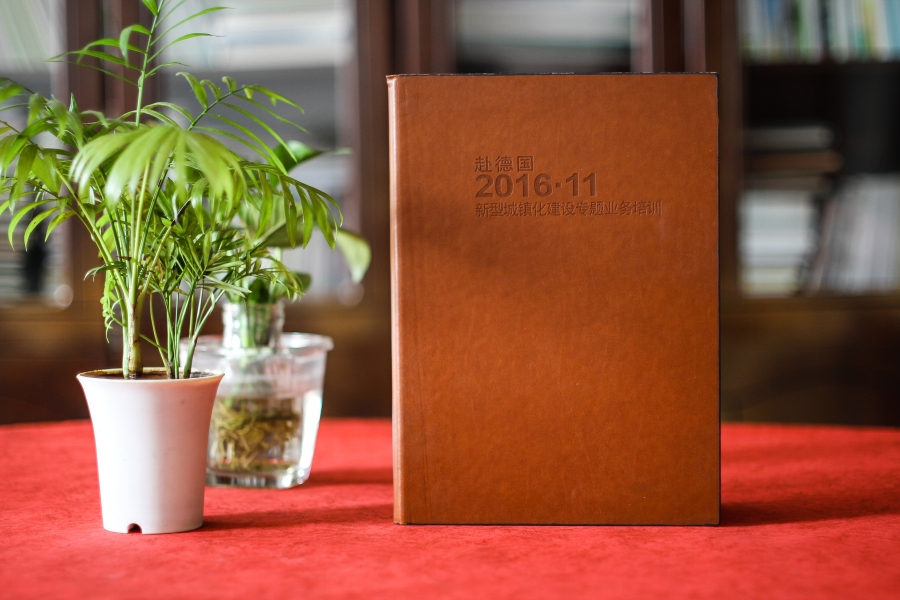 成都紀(jì)念冊制作哪家好【只找專業(yè)的！